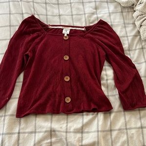 Dark red long sleeve fall top with buttons